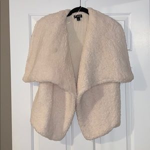 NWOT Women’s Faux Fur Vest, Cream, Sz XL